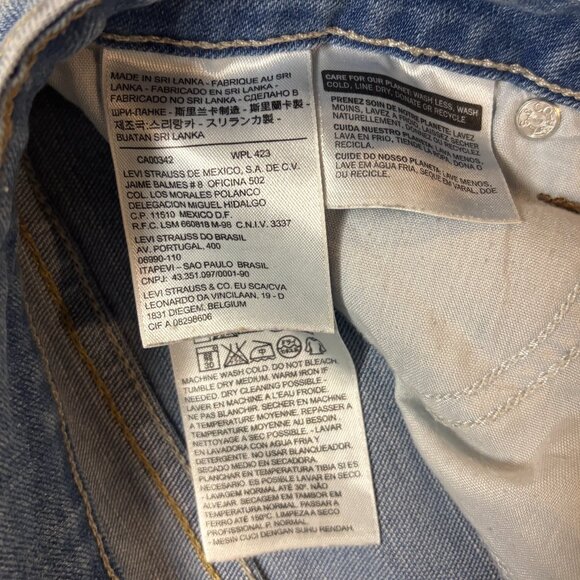 Levi's Mid Rise Slim Jeans Bold Curve Light Wash Size 6 Women's EUC - Picture 9 of 9